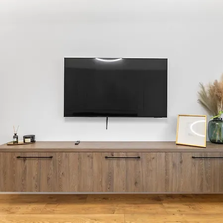 Ada Homes 02 Apartment *