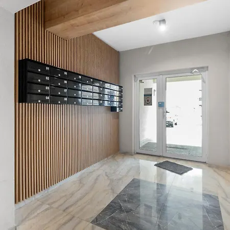 Apartment Ada Homes 02 *