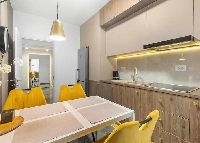 Apartment Ada Homes 02